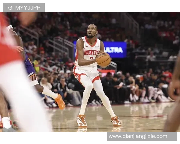 老詹得分上双纪录终结韦德称赞其职业生涯的持久性与稳定性