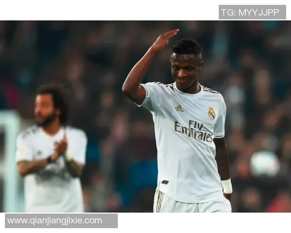 前维拉总监分析维尼修斯若去沙特皇马或将引进哈兰德的可能性